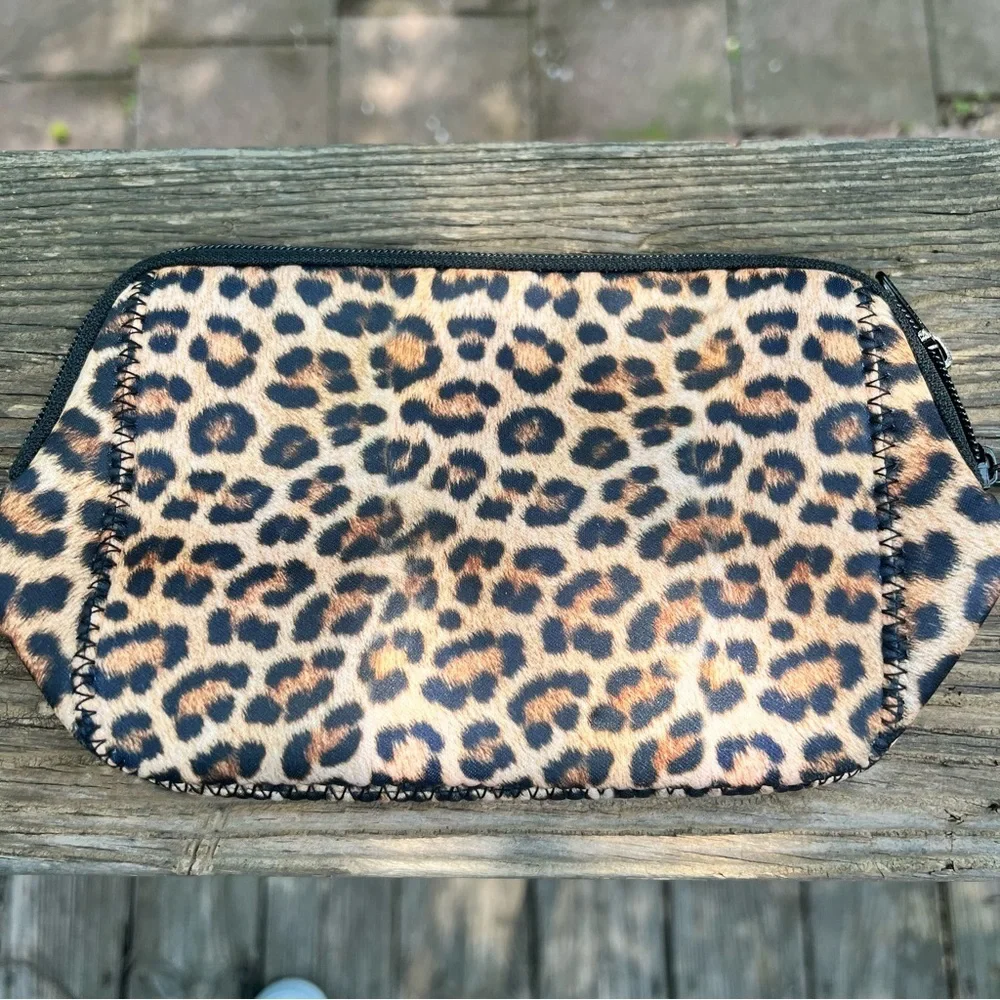 Leopard print cosmetic storage bag